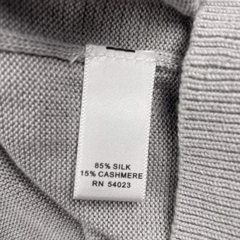 Banana Republic Sweater Mens XL Gray Silk Cashmere V-Neck Knit Pullover Solid